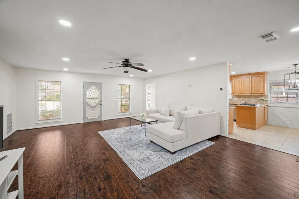 1906 Spillers Lane Houston, TX 77043