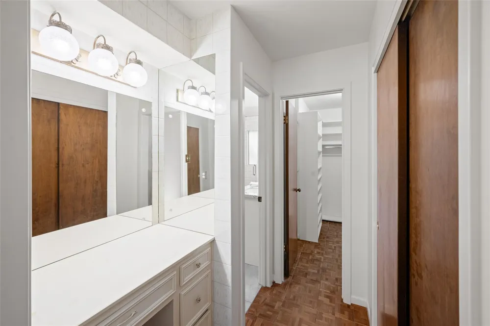 1906 Spillers Lane Houston, TX 77043
