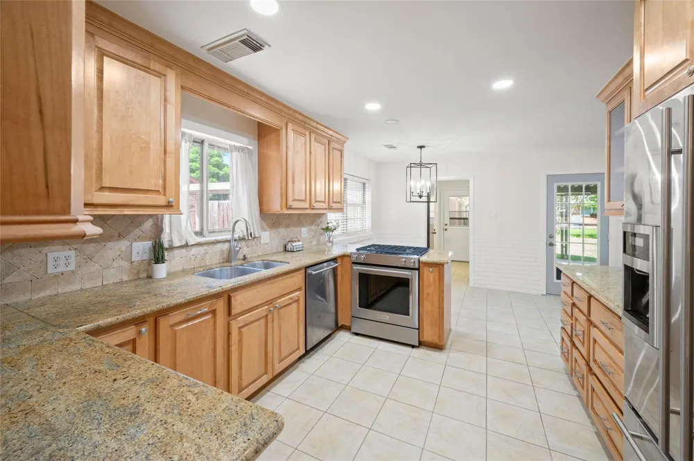1906 Spillers Lane Houston, TX 77043