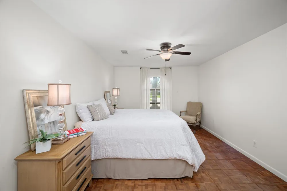 1906 Spillers Lane Houston, TX 77043