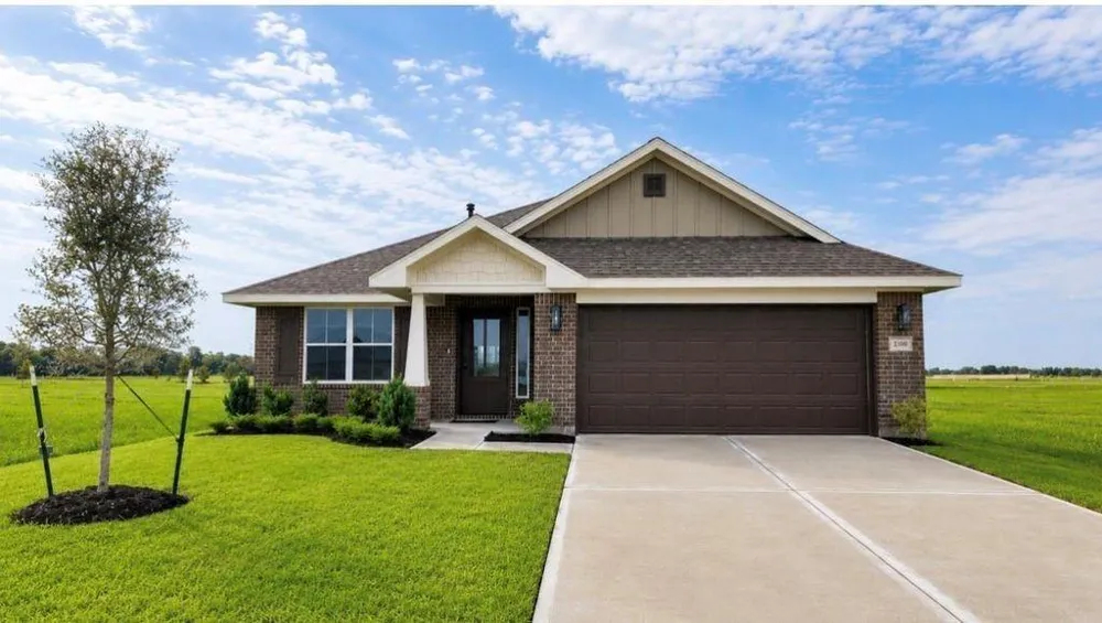 2100 Emerald Lake Trail Dayton, TX 77535