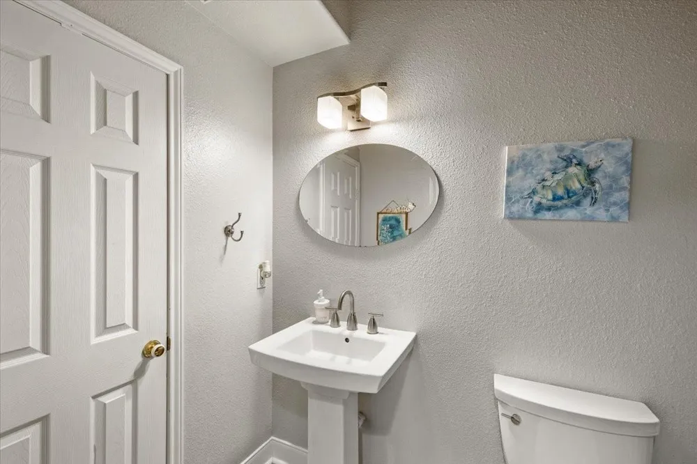 3719 Brewster Key Galveston, TX 77554