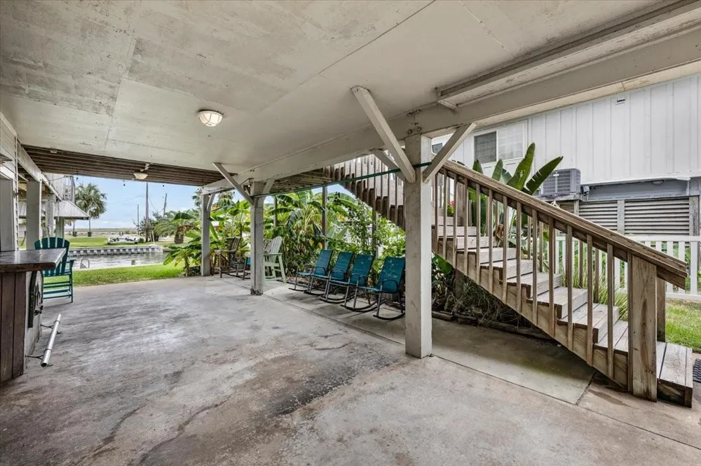3719 Brewster Key Galveston, TX 77554