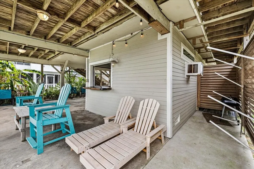 3719 Brewster Key Galveston, TX 77554