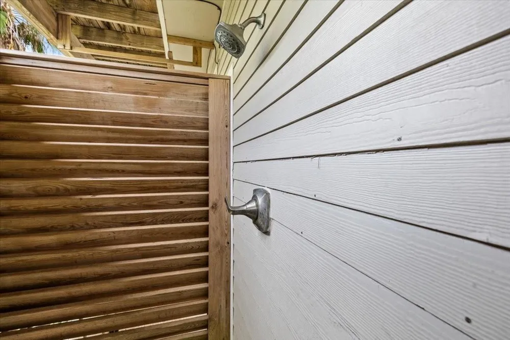 3719 Brewster Key Galveston, TX 77554