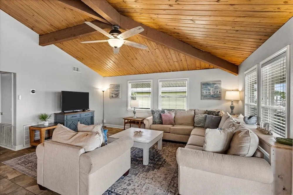 3719 Brewster Key Galveston, TX 77554
