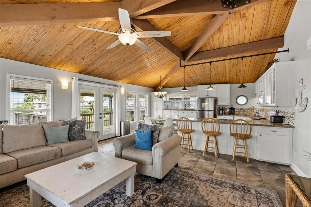 3719 Brewster Key Galveston, TX 77554