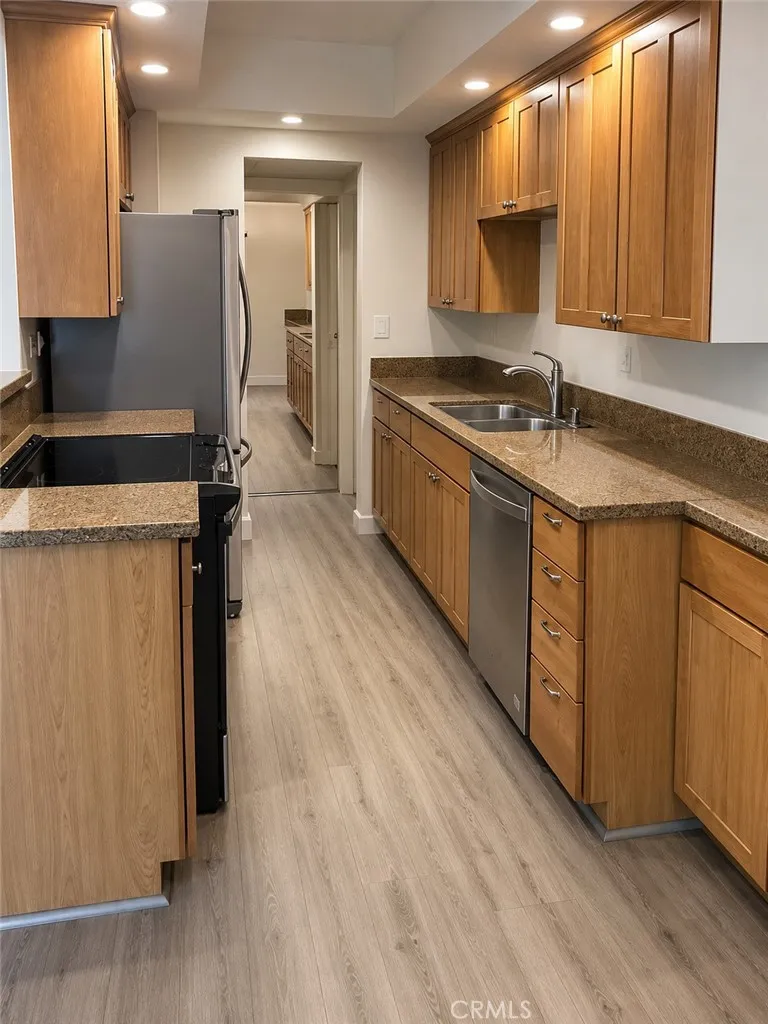 1131 Alta Loma Road #232 West Hollywood, CA 90069