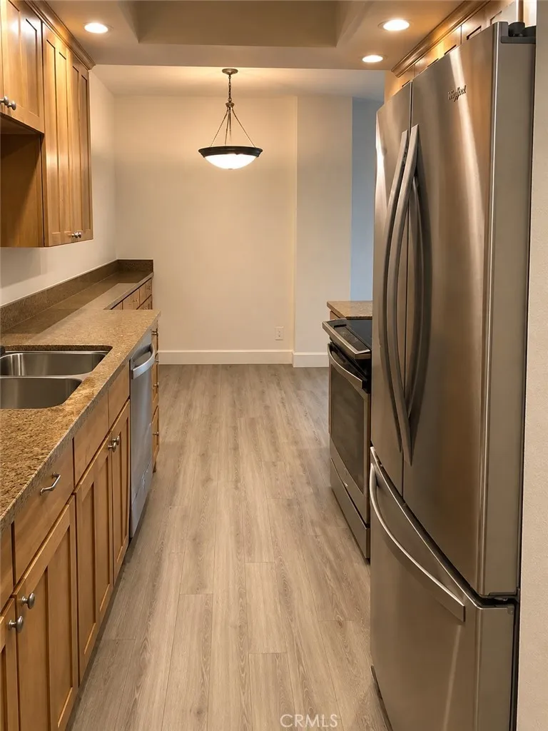 1131 Alta Loma Road #232 West Hollywood, CA 90069