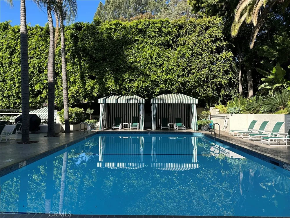 1131 Alta Loma Road #232 West Hollywood, CA 90069