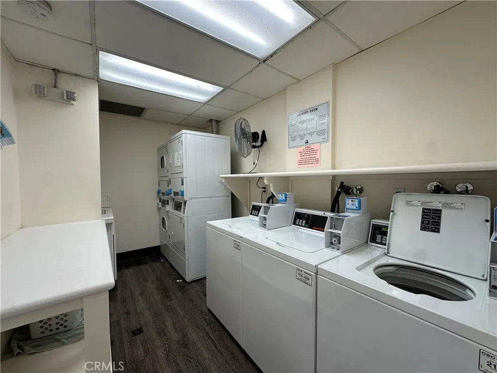 1131 Alta Loma Road #232 West Hollywood, CA 90069