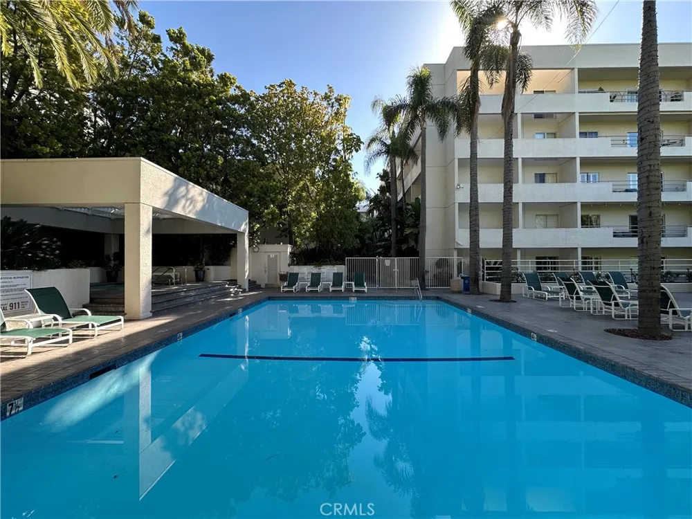 1131 Alta Loma Road #232 West Hollywood, CA 90069