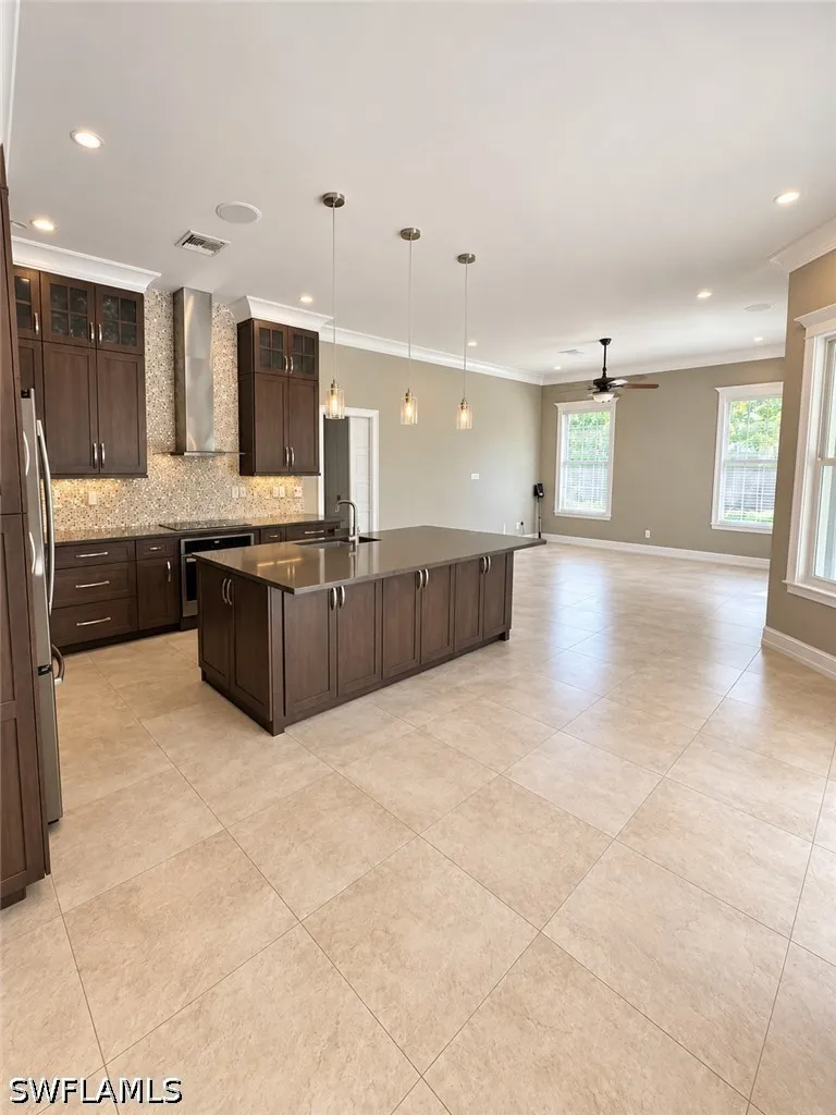 Address Not Shown Naples, FL 34104