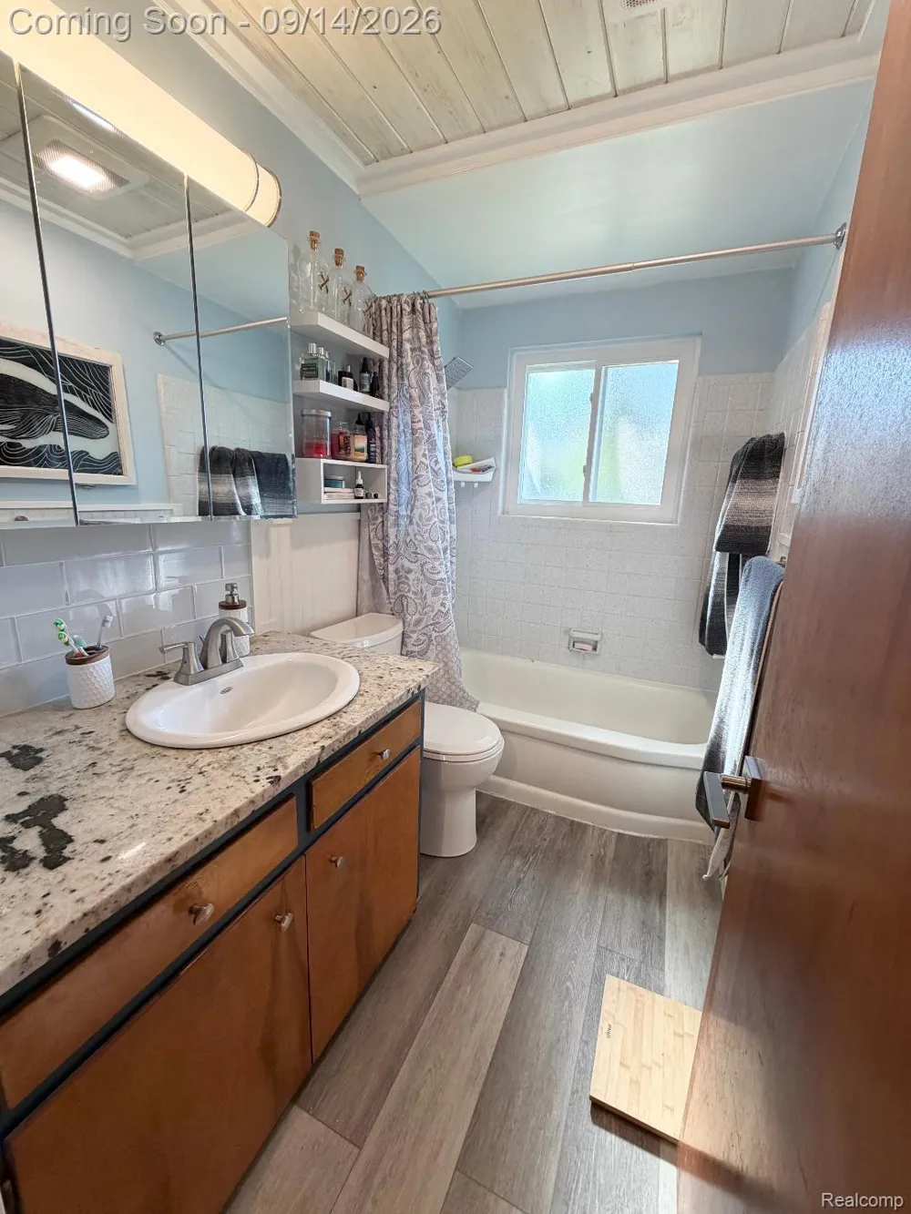 1615 Ladd Road Wolverine Lake Village, MI 48390
