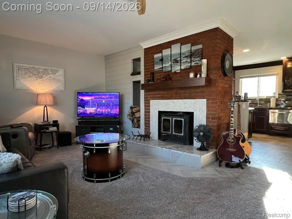 1615 Ladd Road Wolverine Lake Village, MI 48390