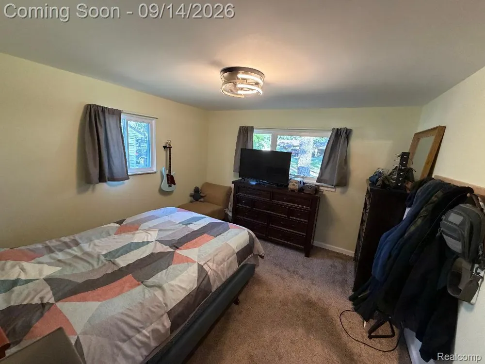 1615 Ladd Road Wolverine Lake Village, MI 48390