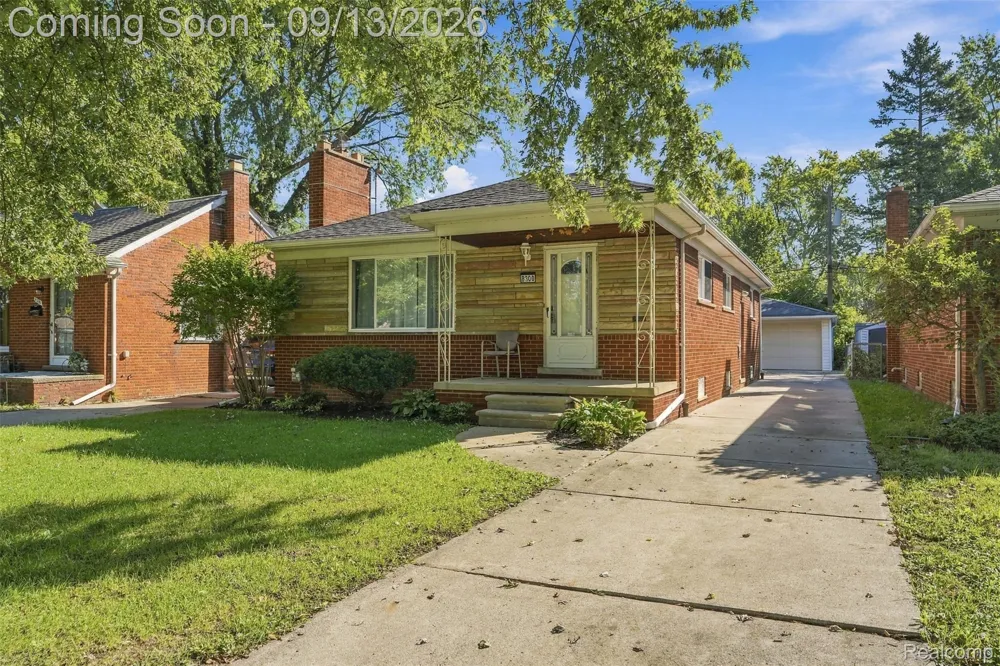 8300 Virgil Street Dearborn Heights City, MI 48127
