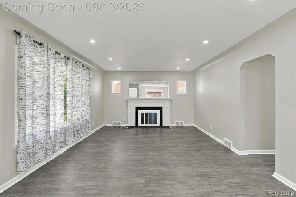 8300 Virgil Street Dearborn Heights City, MI 48127