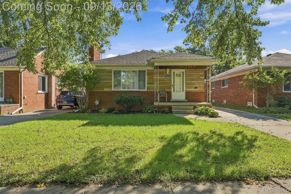 8300 Virgil Street Dearborn Heights City, MI 48127