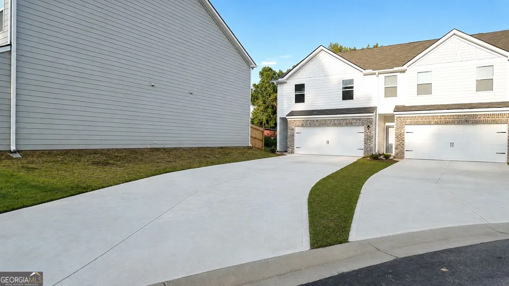 5428 Biltmore DR Atlanta, GA 30349