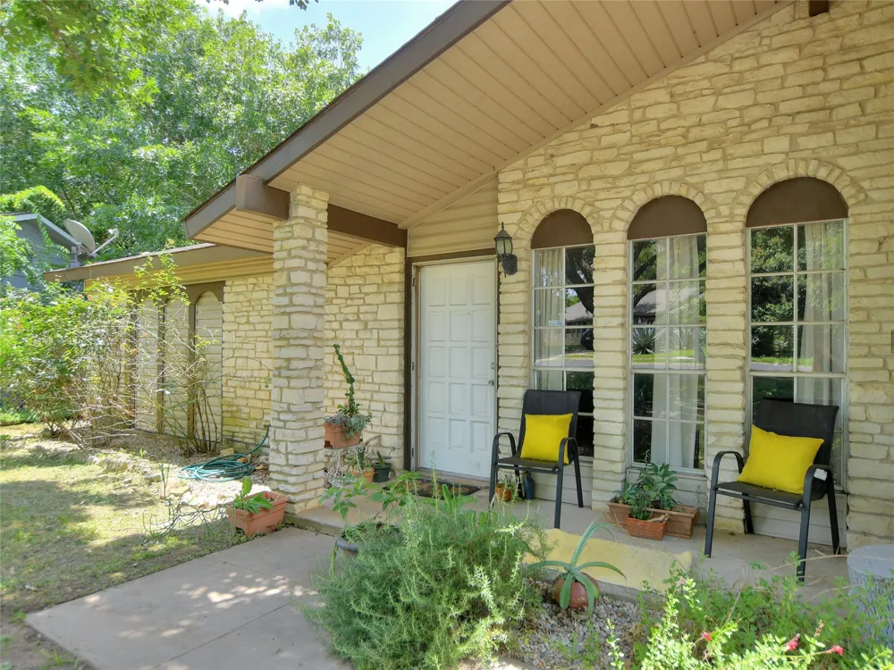 4911 Aberdeen Circle Austin, TX 78745