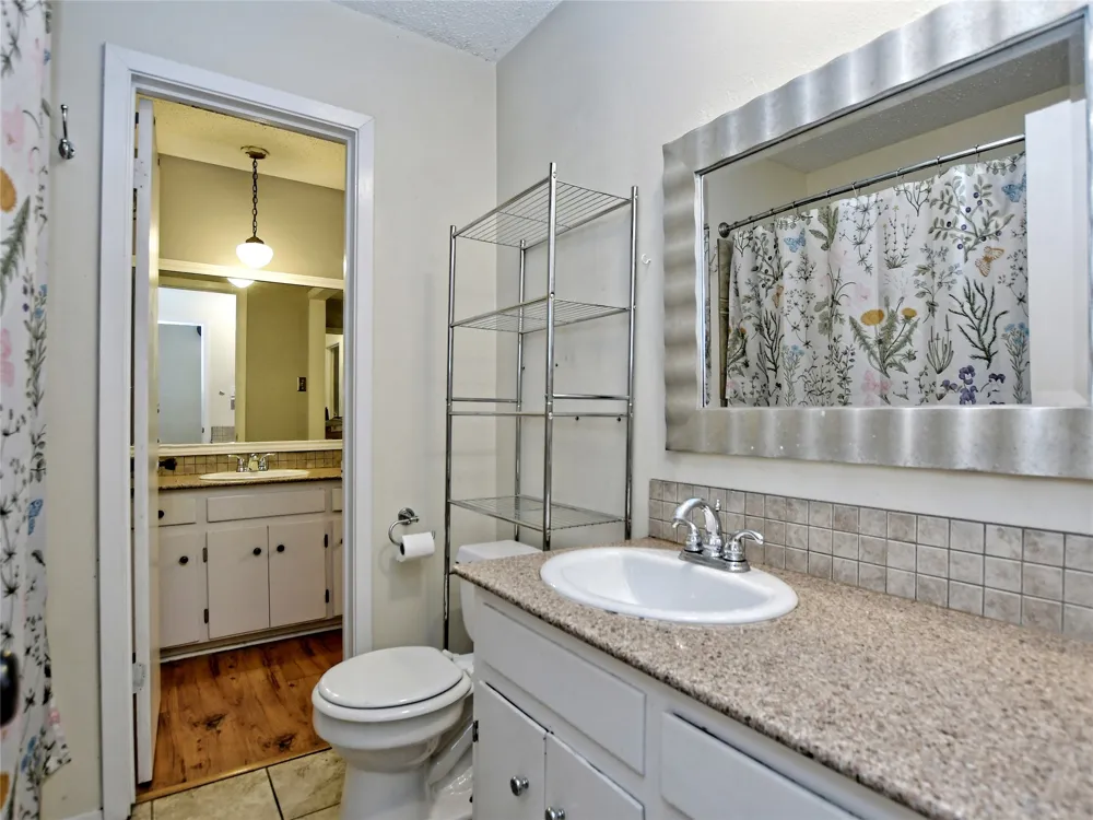 4911 Aberdeen Circle Austin, TX 78745
