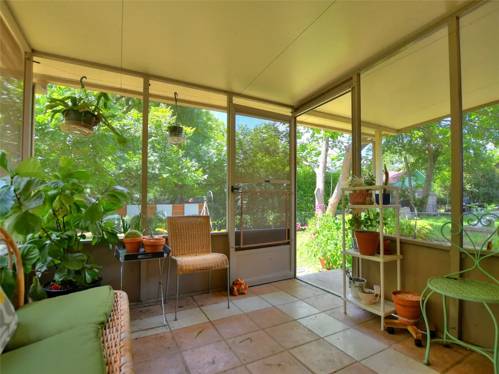 4911 Aberdeen Circle Austin, TX 78745