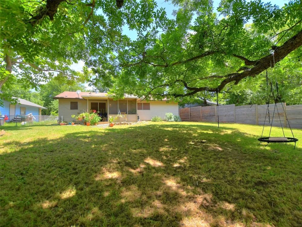 4911 Aberdeen Circle Austin, TX 78745