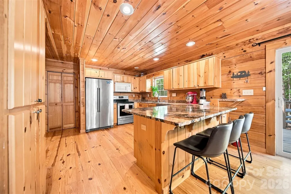 963 Double Eagle Drive Nebo, NC 28761
