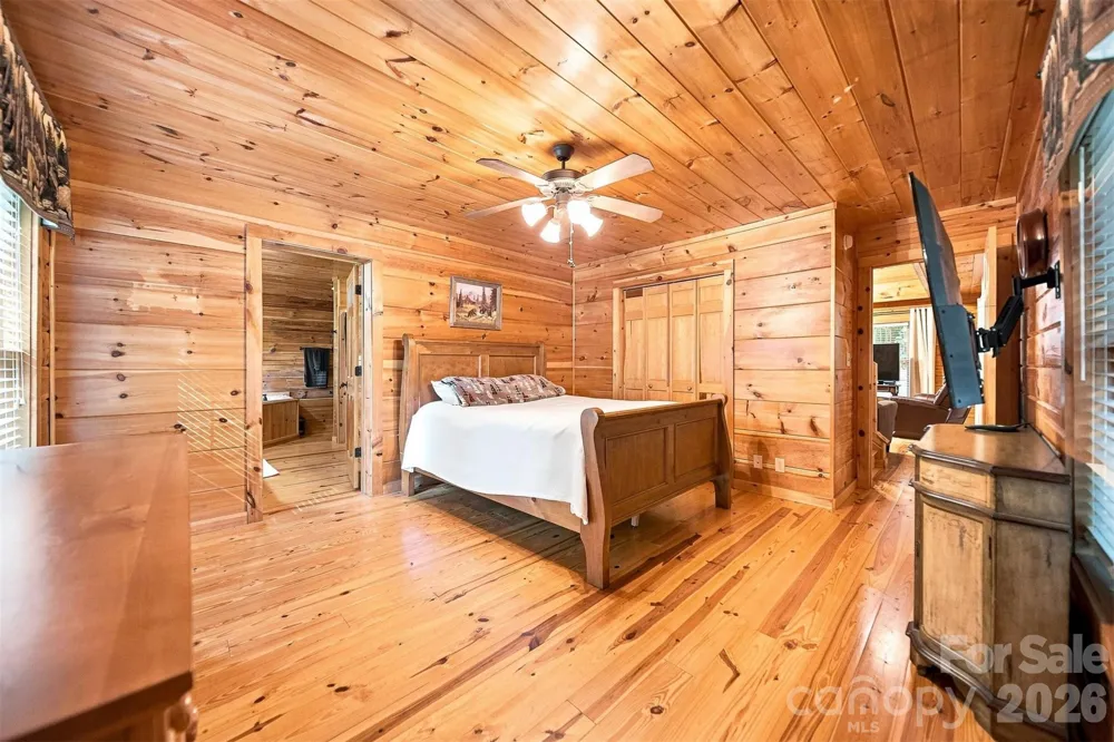 963 Double Eagle Drive Nebo, NC 28761