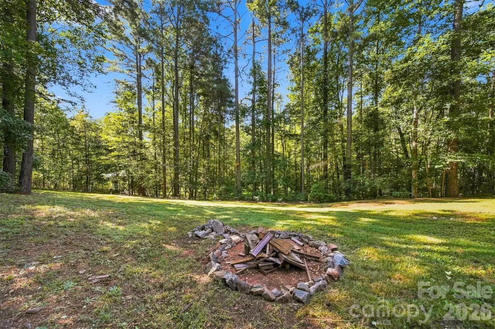 963 Double Eagle Drive Nebo, NC 28761