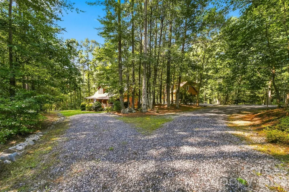 963 Double Eagle Drive Nebo, NC 28761