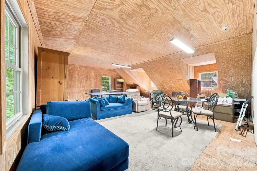 963 Double Eagle Drive Nebo, NC 28761