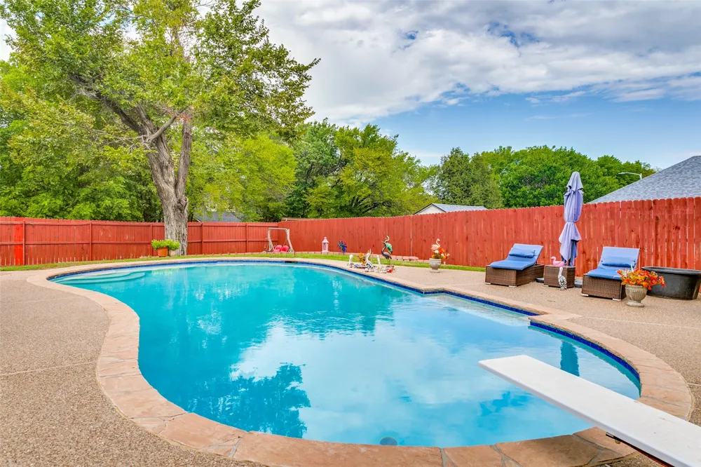101 Shady Valley Circle Weatherford, TX 76086
