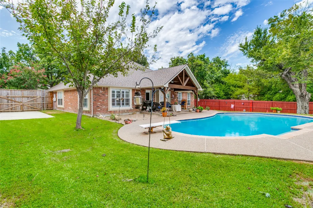 101 Shady Valley Circle Weatherford, TX 76086