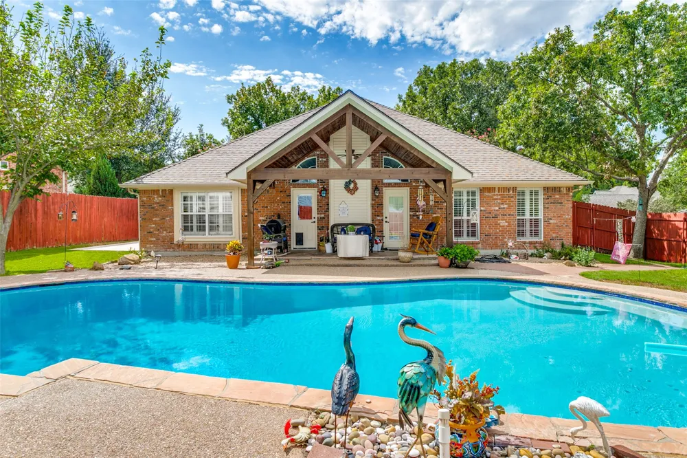 101 Shady Valley Circle Weatherford, TX 76086