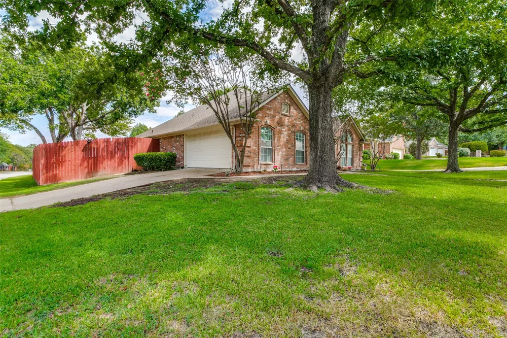 101 Shady Valley Circle Weatherford, TX 76086