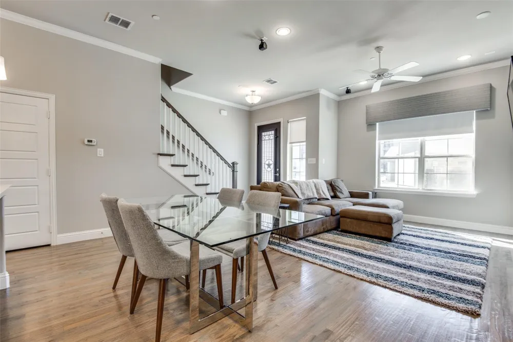 2821 Lindale Drive Carrollton, TX 75010