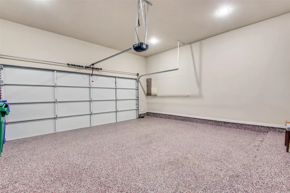 2821 Lindale Drive Carrollton, TX 75010