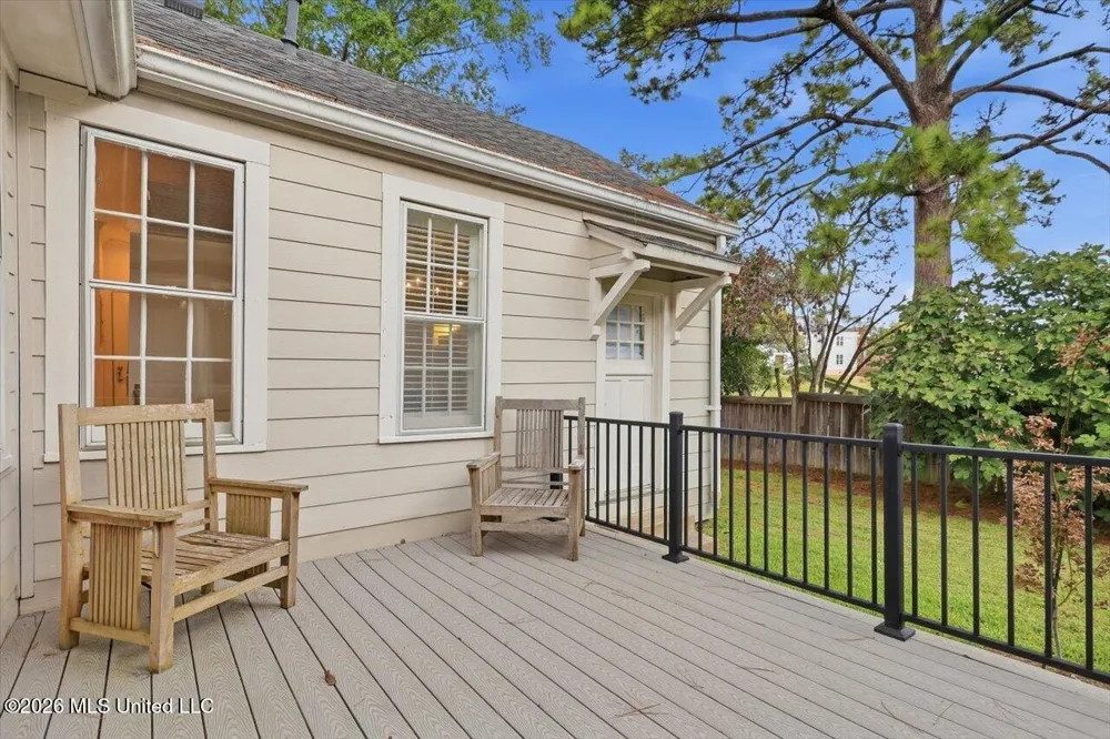 1424 Pinehurst Street Jackson, MS 39202