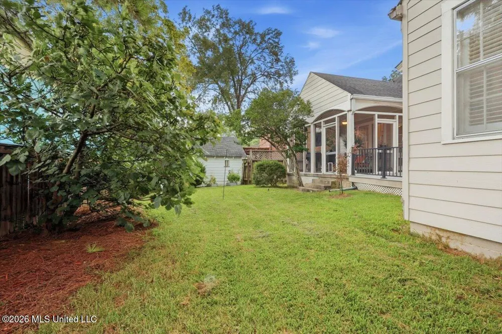 1424 Pinehurst Street Jackson, MS 39202