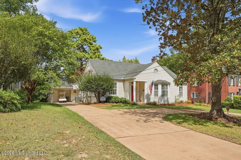 1424 Pinehurst Street Jackson, MS 39202