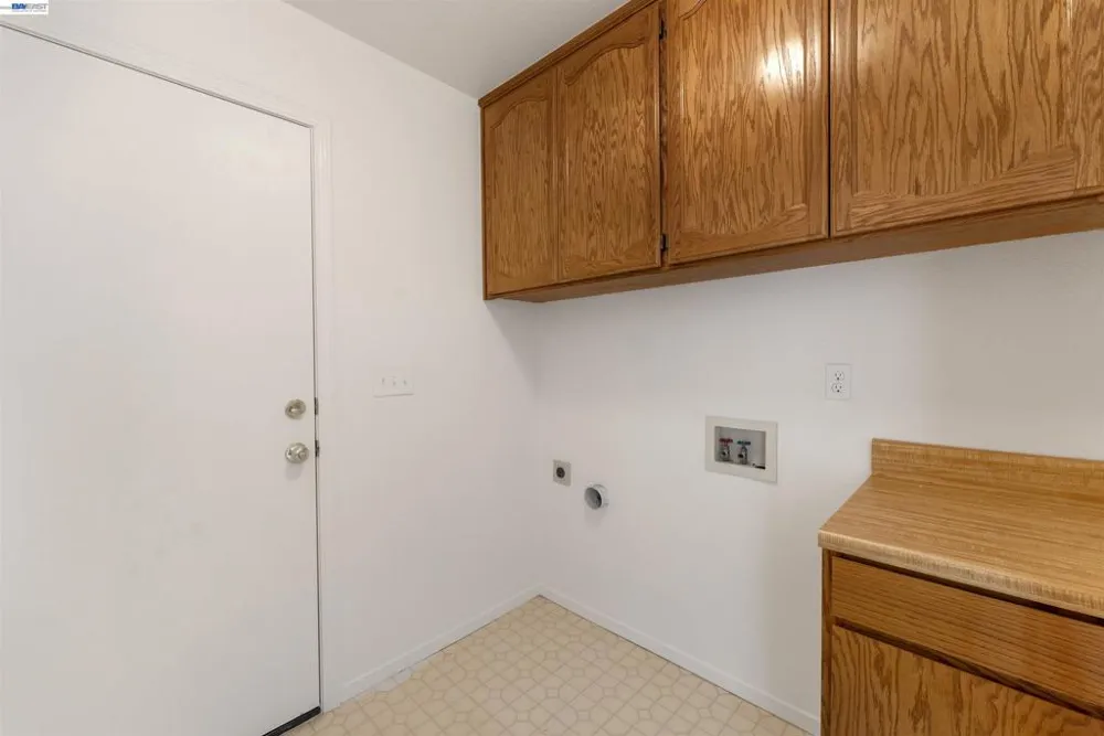 534 Reisling Ct Manteca, CA 95337
