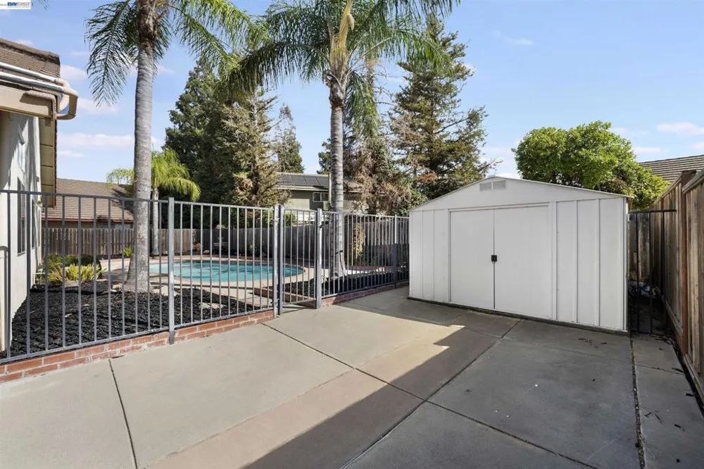 534 Reisling Ct Manteca, CA 95337