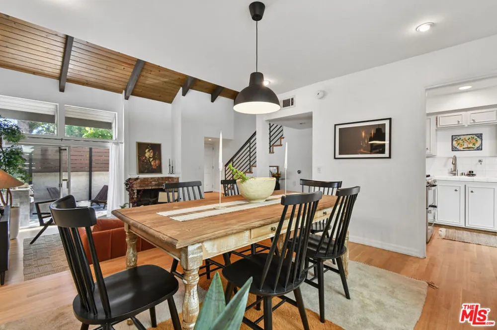 4241 Colfax Avenue #J Los Angeles, CA 91604