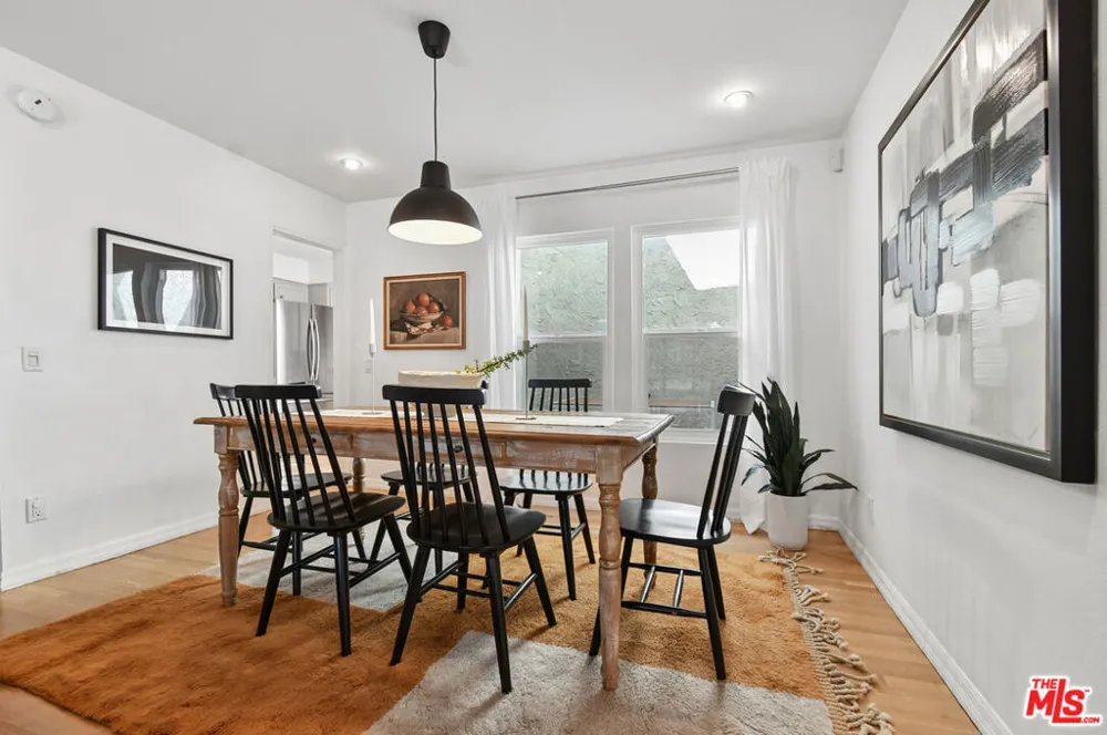 4241 Colfax Avenue #J Los Angeles, CA 91604