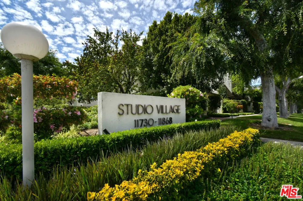 4241 Colfax Avenue #J Los Angeles, CA 91604