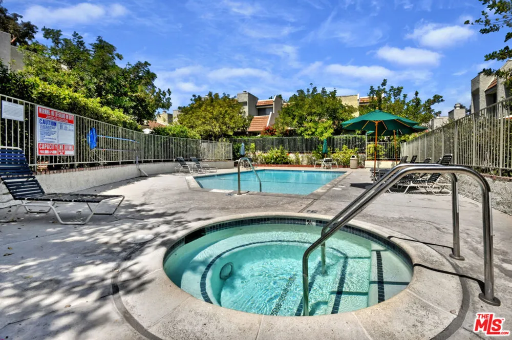 4241 Colfax Avenue #J Los Angeles, CA 91604