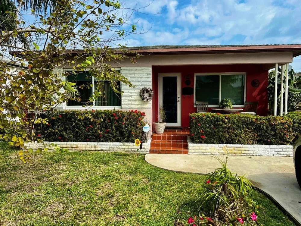 1727 Plunkett St #BACK Hollywood, FL 33020