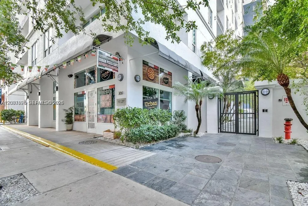 234 NE 3rd St #1701 Miami, FL 33132